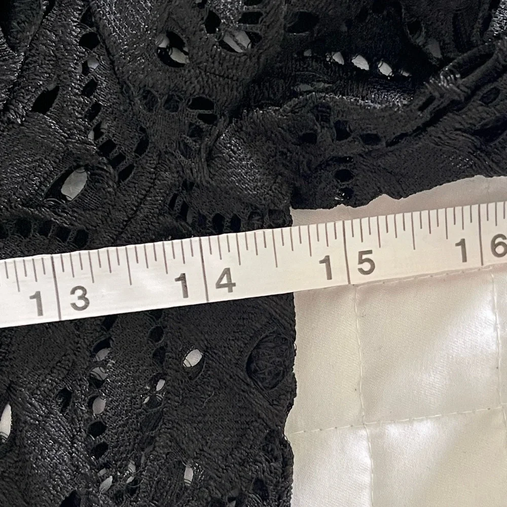 Free People Black Top Scoop Neck Long Sleeve Vamp Romantic Festival size Small
